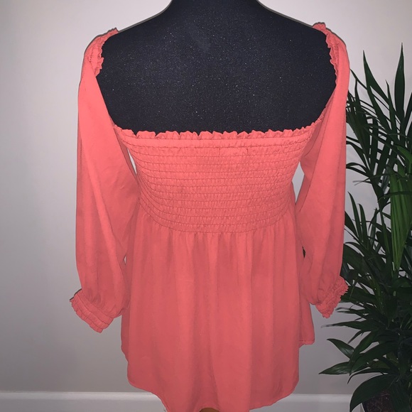 🍊Express Off Shoulder Top🍊 - Picture 3 of 3